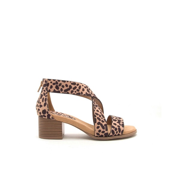 qupid leopard block heels